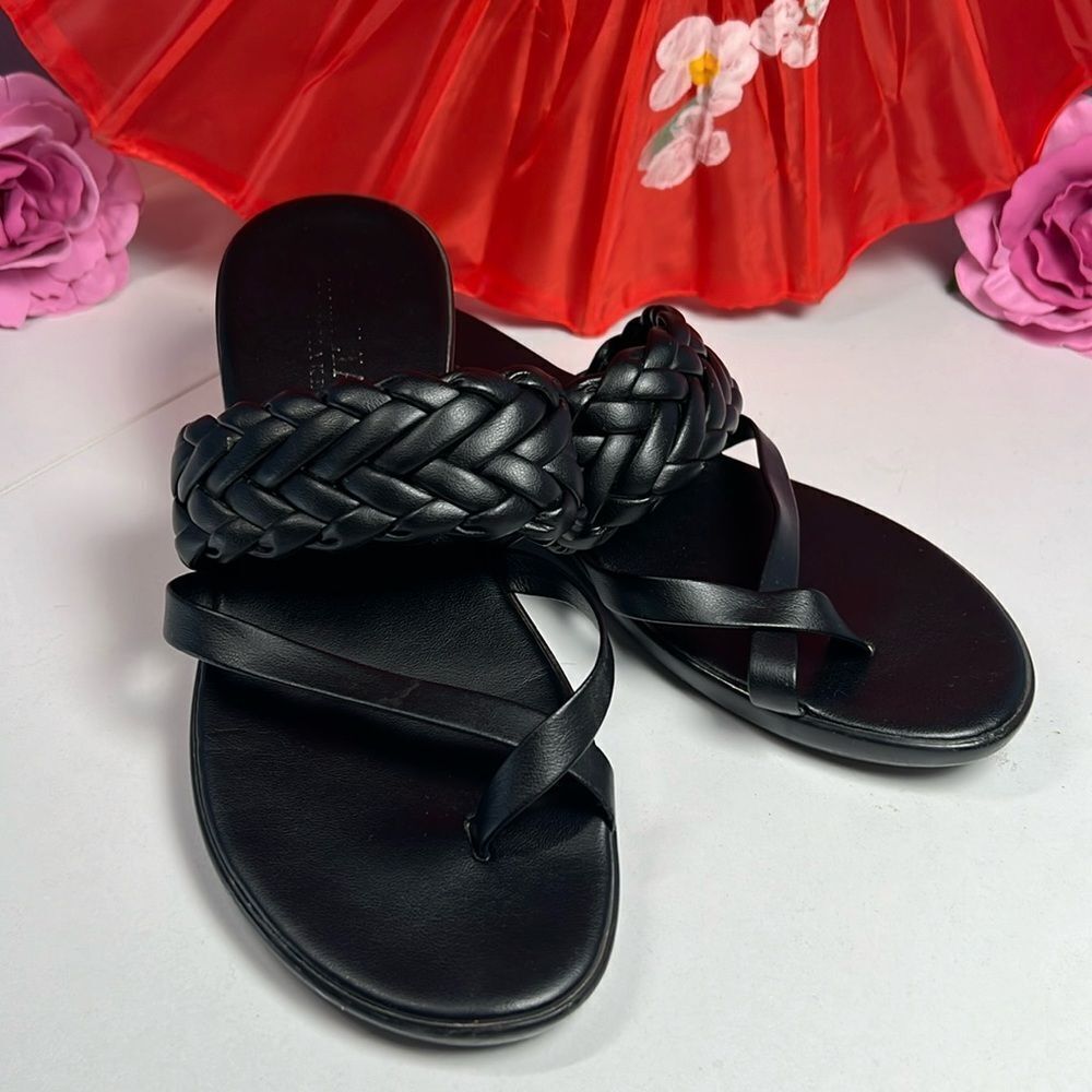 ITALIAN SHOEMAKERS Women's 10 Black Low Platform Sandels EUC